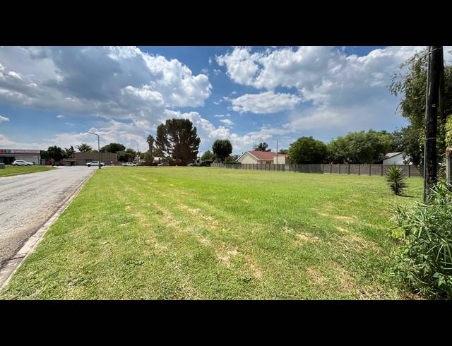1,976M² VACANT LAND FOR SALE IN RYNFIELD